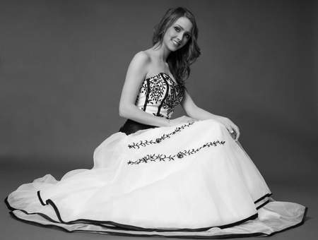 pretty woman in a wedding dress in black and whiteの写真素材