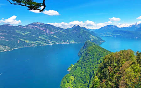 View of the Lake Luzerne or VierwaldstÃ¤ttersee (Vierwaldstaettersee oder Vierwaldsattersee) from the BÃ¼rgenberg mountain, ObbÃ¼rgen (Obburgen or Obbuergen) - Canton of Nidwalden, Switzerlandの写真素材