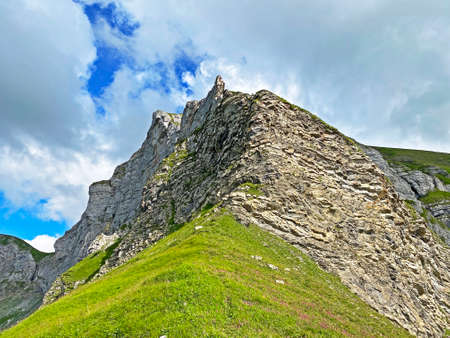 Rocks and stones in the Swiss Uri Alps mountain massif, Melchtal - Canton of Obwalden, Switzerland (Kanton Obwald, Schweiz)の写真素材