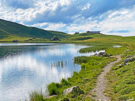 The alpine lake Seefeldsee or Seefeld Lake in the Uri Alps mountain massif, Sachseln - Canton of Obwalden, Switzerland (Kanton Obwald, Schweiz)の写真素材