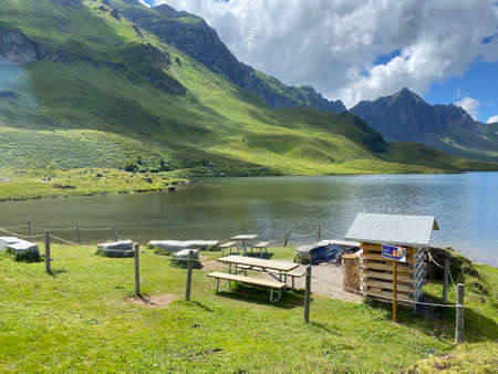 The alpine lake Melchsee or Melch Lake in the Uri Alps mountain massif, Kerns - Canton of Obwalden, Switzerland (Kanton Obwald, Schweiz)のeditorial素材