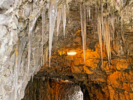 Winter glaciers and frozen water formations in the Swiss Alps and along Lake Walen or Lake Walenstadt (Walensee), Weesen - Canton of St. Gallen, Switzerland (Kanton St. Gallen, Schweiz)の写真素材