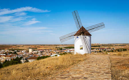 Old traditional whitewashed windmill in a field near Mota del Cuervo in Castilla la Mancha, Spain.のeditorial素材