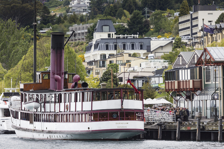 QUEENSTOWN, NZ - NOV 12:TSS Earnslaw on November 15 2014.It's one of the oldest tourist attractions in Otago and the only remaining commercial passenger coal-fired steamship in the southern hemisphere.のeditorial素材