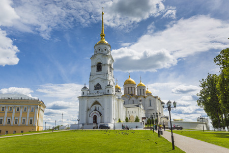 VLADIMIR - JUNE 05, 2016 :Assumption cathedral at Vladimir in summer, UNESCO World Heritage Site, Vladimir, Russia.のeditorial素材
