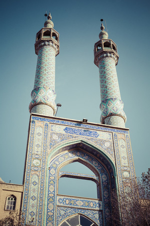 YAZD, IRAN - OCTOBER 07, 2016: Jame Mosque of Yazd in Iran. The mosque is crowned by a pair of minarets, the highest in Iran.のeditorial素材