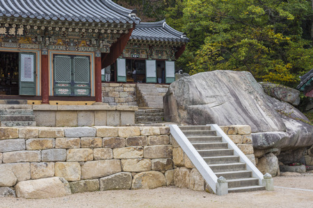 BUSAN - OCTOBER 27, 2016: Beomeosa Temple in Busan, South Korea.のeditorial素材