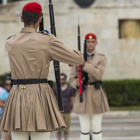 ATHENS, GREECE - SEPTEMBER 21: The Changing of the Guard ceremony takes place in front of the Greek Parliament Building on Spetember 21, 2016 in Athens, Greece.のeditorial素材