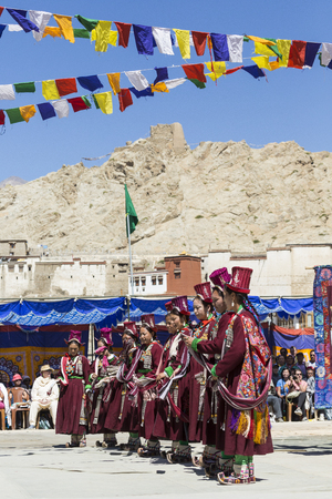 LEH, INDIA - SEPTEMBER 20, 2017: Unidentified artists in Ladakhi costumes at the Ladakh Festival on September 20, 2017, Leh, India.のeditorial素材