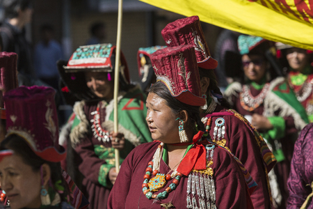 LEH, INDIA - SEPTEMBER 20, 2017: Unidentified artists in Ladakhi costumes at the Ladakh Festival on September 20, 2017, Leh, India.のeditorial素材