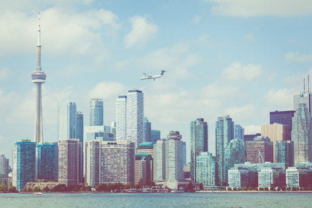 Beautiful Toronto's skyline over lake. Toronto, Ontario, Canada.のeditorial素材