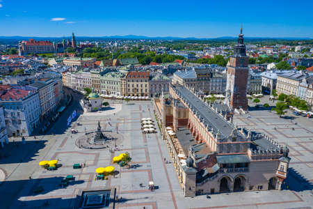 KRAKOW, POLAND -JUNE 06, 2020: Krakow Old Town Aerial View. Main Market Square (Rynek), old cloth hall (Sukiennice), Church of St. Adalbert or St. Wojciech and St. Mary's Basilica. Cracow, Poland.のeditorial素材
