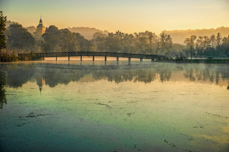 Sunrise over the lakeの写真素材