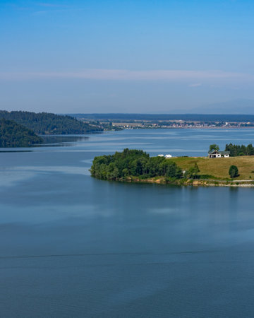 Lake Czorsztyn view in the summer with blue sky backgroundの写真素材