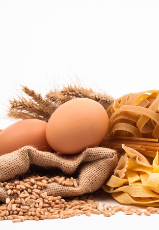 pasta assortment isolated on white backgroundの写真素材