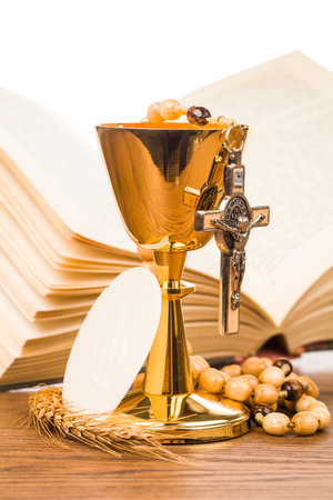 communion chalice on the tableの写真素材