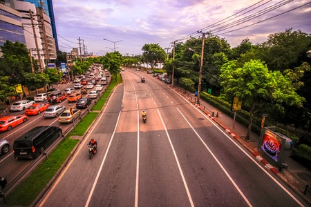BANGKOK, THAILAND, 4 AUGUST 2014, Traffic on a road in the city centreのeditorial素材