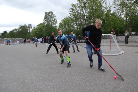 Russia, Murmansk-June 24, 2018: celebration of youth day in Russia, youth plays hockeyのeditorial素材