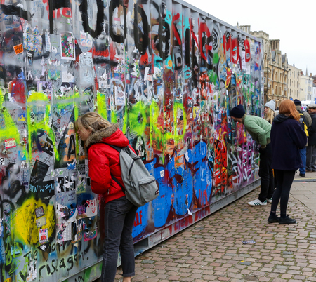 Broad Street, Oxford, UK, 27th November 2016: Art installation by Jimmy CautyÊ¼s Aftermath Dislocation Principle (The ADP), 40 ft shipping container containing a model of monumental post-riot landscape in miniature viewed through observation ports in the のeditorial素材