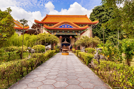 Penang, Malaysia - Dec 9, 2017: Shrine building at Kek Lok Si Buddhist temple complex in Penang. It is said to be the largest Buddhist temple in Malaysia.のeditorial素材