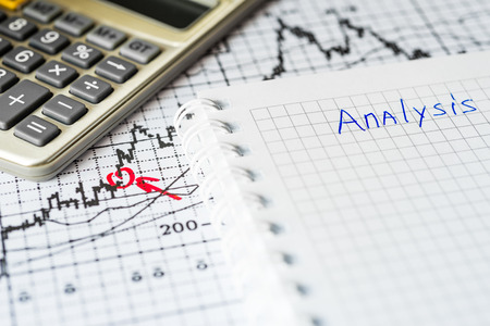 Stock Chart Analysis, calculation of incomeの写真素材
