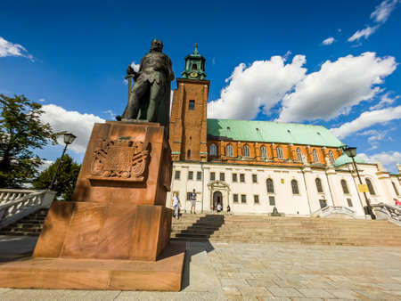 Gniezno, Poland - August 09, 2021. The Primatial Cathedral Basilica of the Assumption of the Blessed Virgin Mary and Shrine of St. Adalbert - Monument of Boleslaw Chrobry - Boleslaw The Braweのeditorial素材