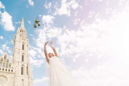 Bouquet Toss | Destination Wedding Budapestの写真素材