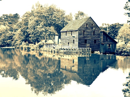 Waterscape view of historic Yates Millpond in a vintage filtered style.の素材