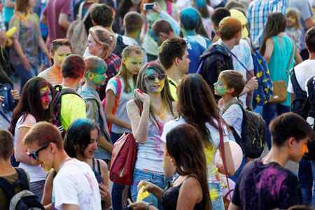 Ulyanovsk, Russia - JUNE 12, 2015: View people taking part in the Holi festival - ColorFest festival of paints. Holi is traditional holiday of India.のeditorial素材