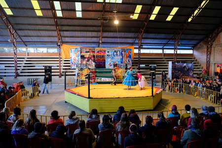 Bolivia La Paz - Bolivian Cholitas Wrestling showのeditorial素材