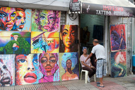 Dominican Republic Santo Domingo - Art shop with paintings on promenade Calle El Condeのeditorial素材