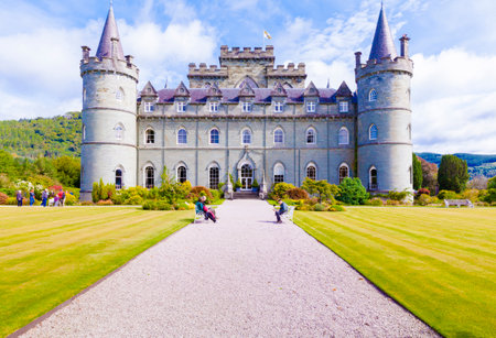 Invereray august 2014: This castle located in Argyll County is a must for every traveler in Scotland. In August you can visit the sumptuous interiors and the beautiful garden and at the end of the visit you can taste a tea at the tea room of the castleのeditorial素材