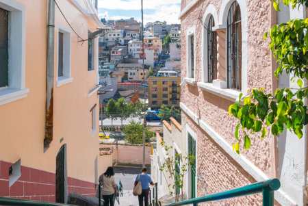 Quito April 2018 Every day the inhabitants of Quito descend the steep stairs of Junin Streetのeditorial素材