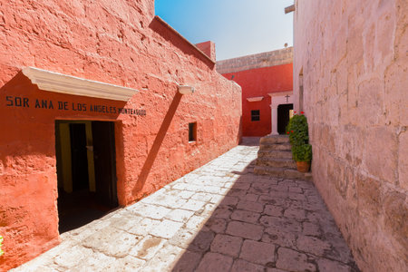 Arequipa Peru August 2018 Santa Catalina monastery, declared a World Heritage Site, welcomes many tourists who are fascinated by the colonial architecture and the splendid colors of the buildings. It is located in the historic center of the city.のeditorial素材