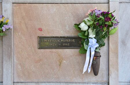 LOS ANGELES, CA/USA - MARCH 15, 2019: Lipstick prints on Marilyn Monoreâs Grave at Pierce Brothers Westwood Village Memorial Park, where many celebrities are buriedのeditorial素材