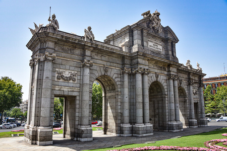 Madrid, Spain - July 22, 2019: Puerta de Alcala arch in Plaza de la Independenciaのeditorial素材
