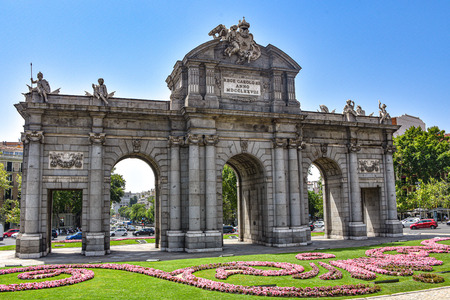 Madrid, Spain - July 22, 2019: Puerta de Alcala arch in Plaza de la Independenciaのeditorial素材