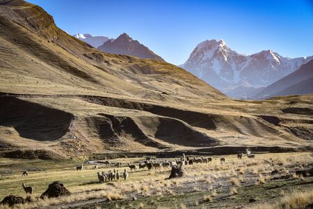 Stunning Andean mountain landscapes in the Chillca Valley. Ausungate, Cusco, Peruの写真素材