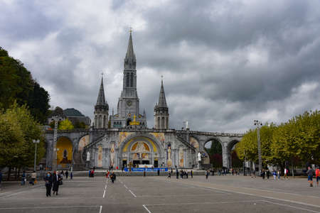 Lourdes, France - 9 Oct 2021: The Sanctuaires Notre-Dame de Lourdes Cathedral, aのeditorial素材