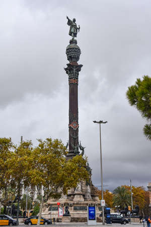 Barcelona, Spain - 24 Nov, 2021: Statue of Christopher Columbus, Barcelona, ââCatalonia, Spainのeditorial素材