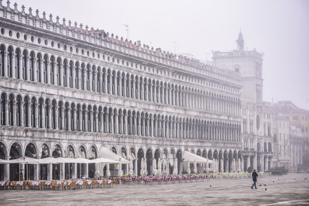 Venice, Italy - 15 Nov, 2022: Early morning in Piazza San Marcoのeditorial素材