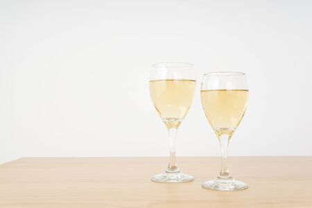 wineglass and berpwater imageの写真素材