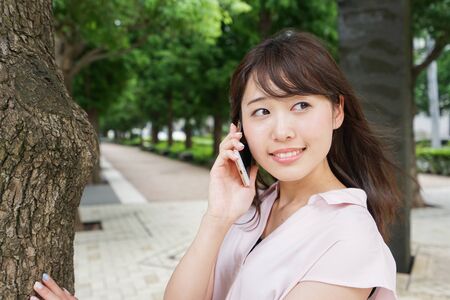 woman phone callingの写真素材