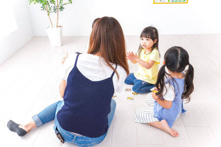 Reading to childrenの写真素材