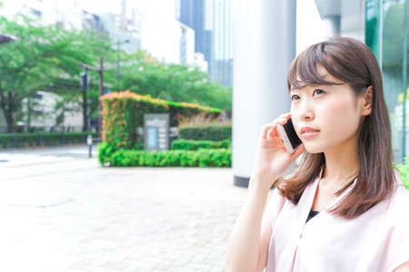 woman phone callingの写真素材