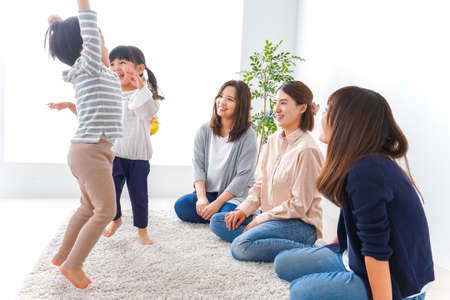 Mothers and children friendsの写真素材