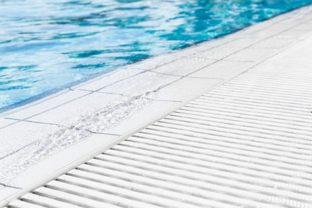 pool edge, grate