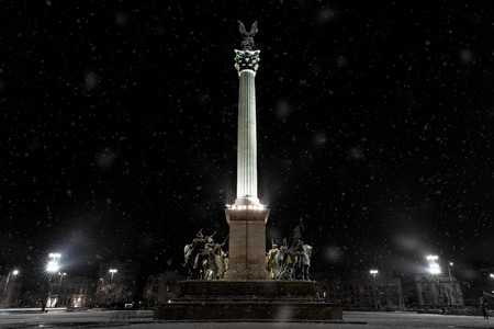 a winter townscape in a snowfall, budapestのeditorial素材