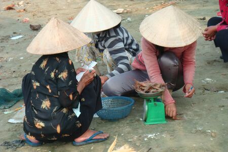 Women trade shrimp-Vietnam, Mui Neの写真素材