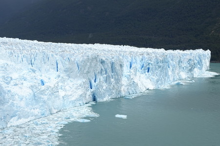 Perito Moreno glacier view, beautiful blue ice wall, Calafate, Patagonia, Argentinaの写真素材